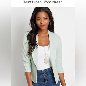 XS Maurice’s open front blazer